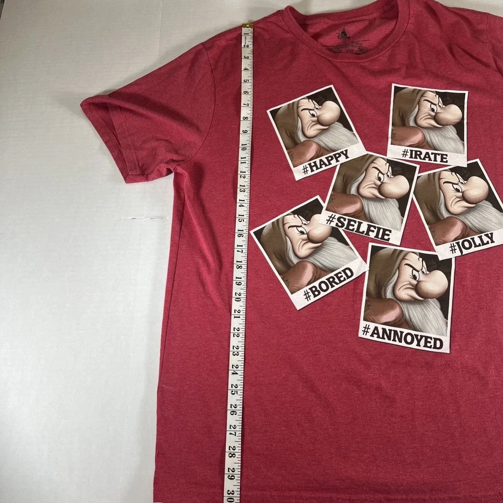 Disney Store GRUMPY Hash Tag‎ Selfie Red Tee Shirt Adult Size 2XL